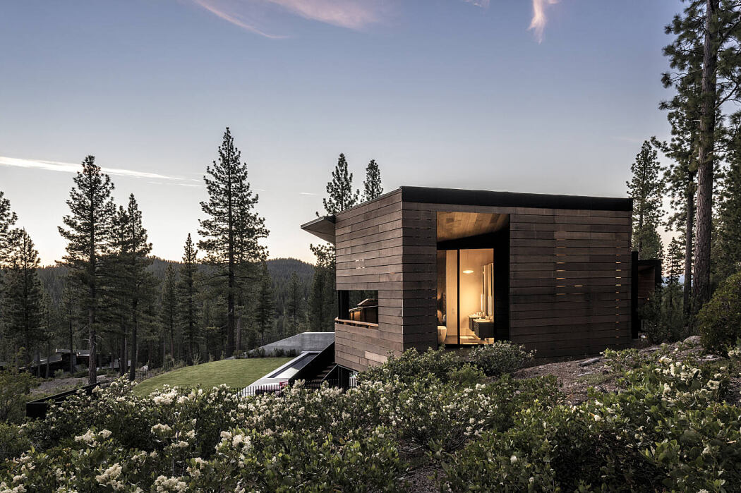 Viewfinder House by Faulkner Architects - 2