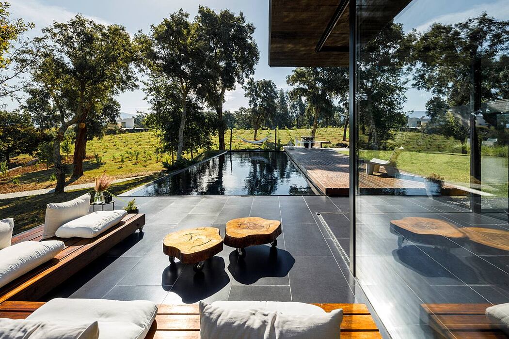 Cork Oak House by Hugo Pereira Arquitetos - 14