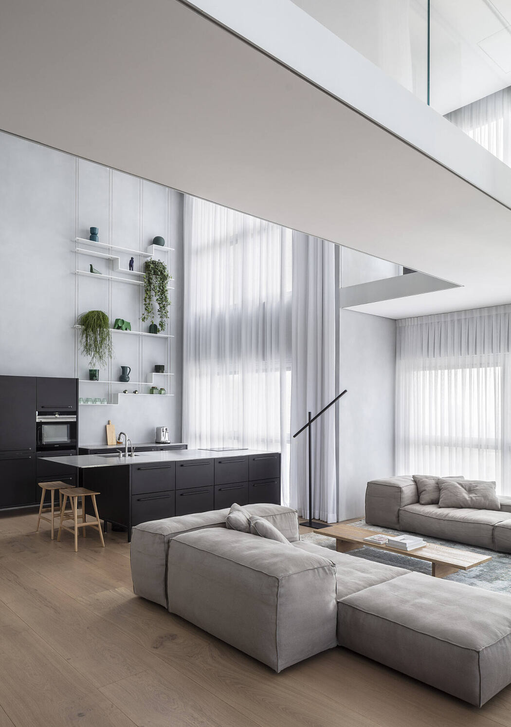 The Glass Blocks Duplex by Tal Goldsmith Fish Design Studio - 2