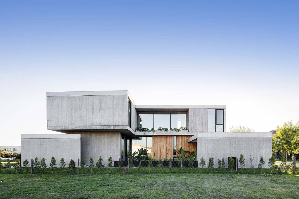 Casa Sakura by Estudio Pka - 10