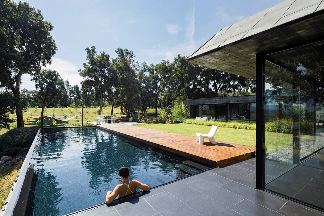 Cork Oak House by Hugo Pereira Arquitetos - 16