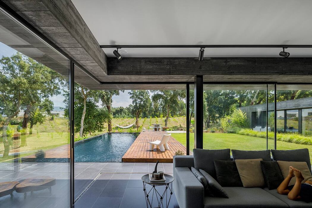 Cork Oak House by Hugo Pereira Arquitetos - 5