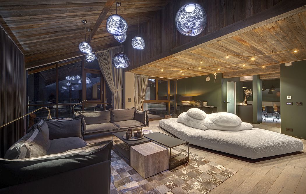 Andromeda / Moontain House by Building - 11