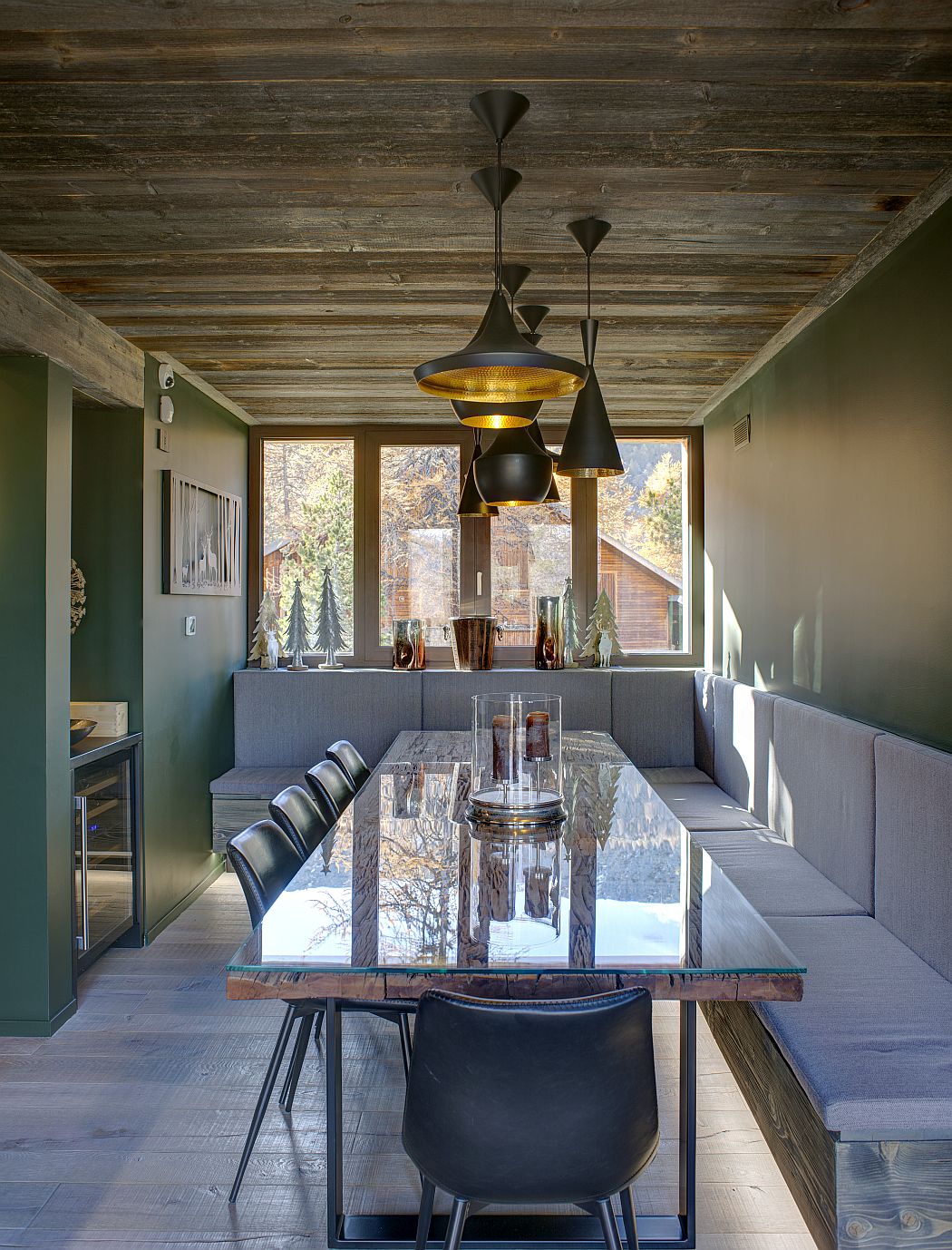 Andromeda / Moontain House by Building - 12