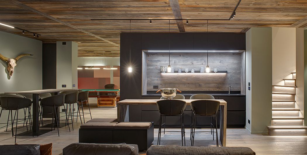 Andromeda / Moontain House by Building - 14