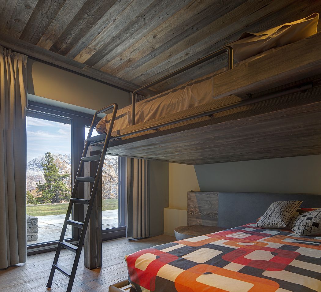 Andromeda / Moontain House by Building - 16