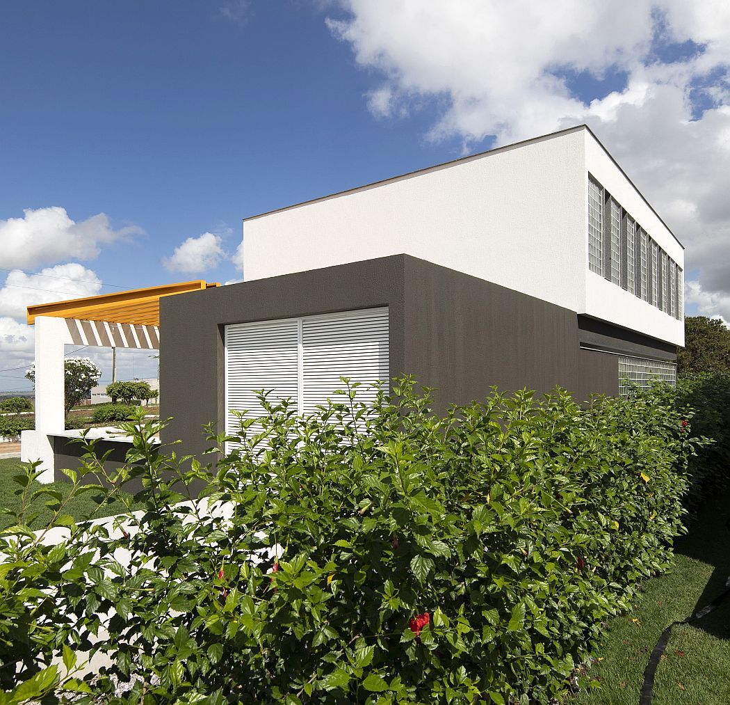Casa M16 by NEBR arquitetura - 6
