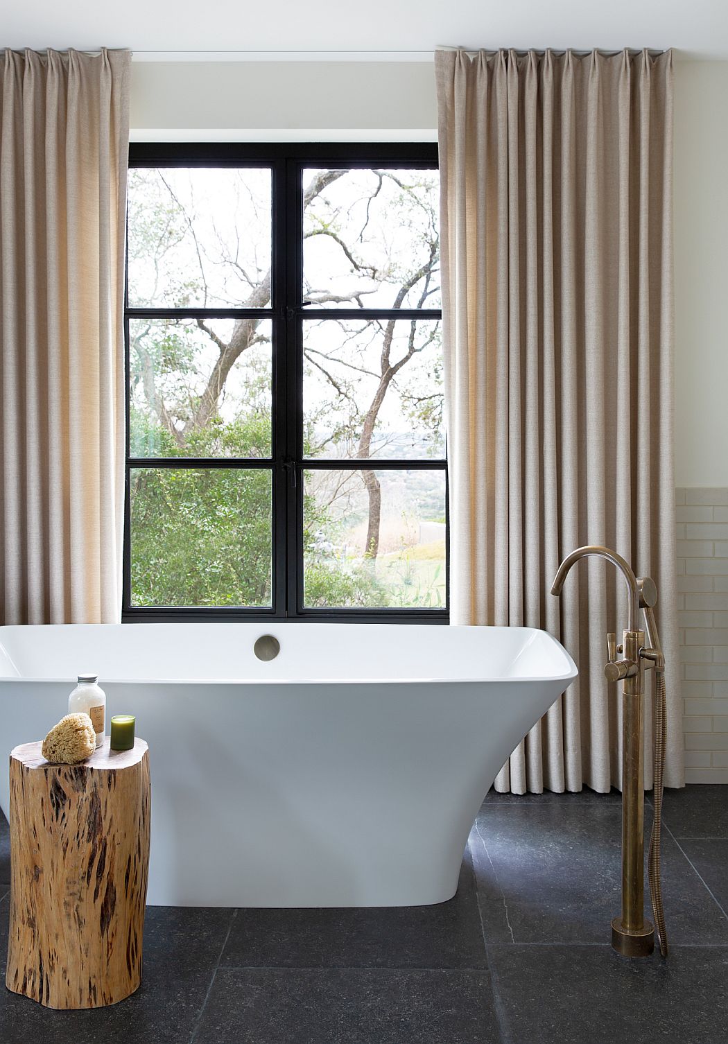 Ridge Oak Residence by Clayton Korte - 12