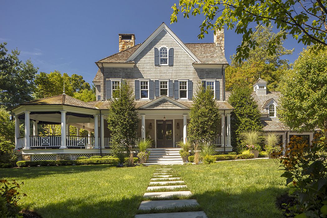 Shingle Renovation by Smiros & Smiros - 11