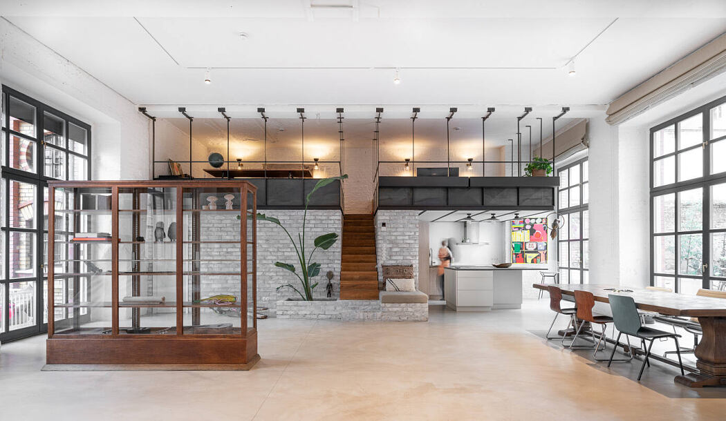 Loft in a Former Garage by Studio Karhard - 1