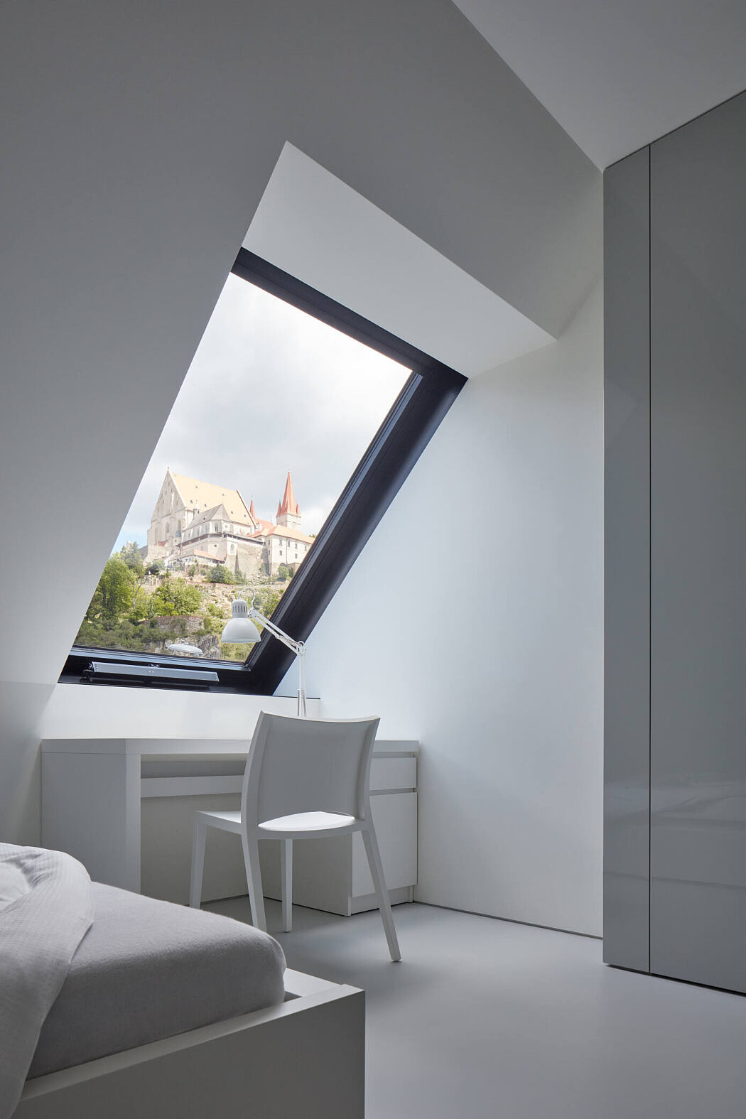 Family House in the River Valley by Kuba & Pilař architekti - 7
