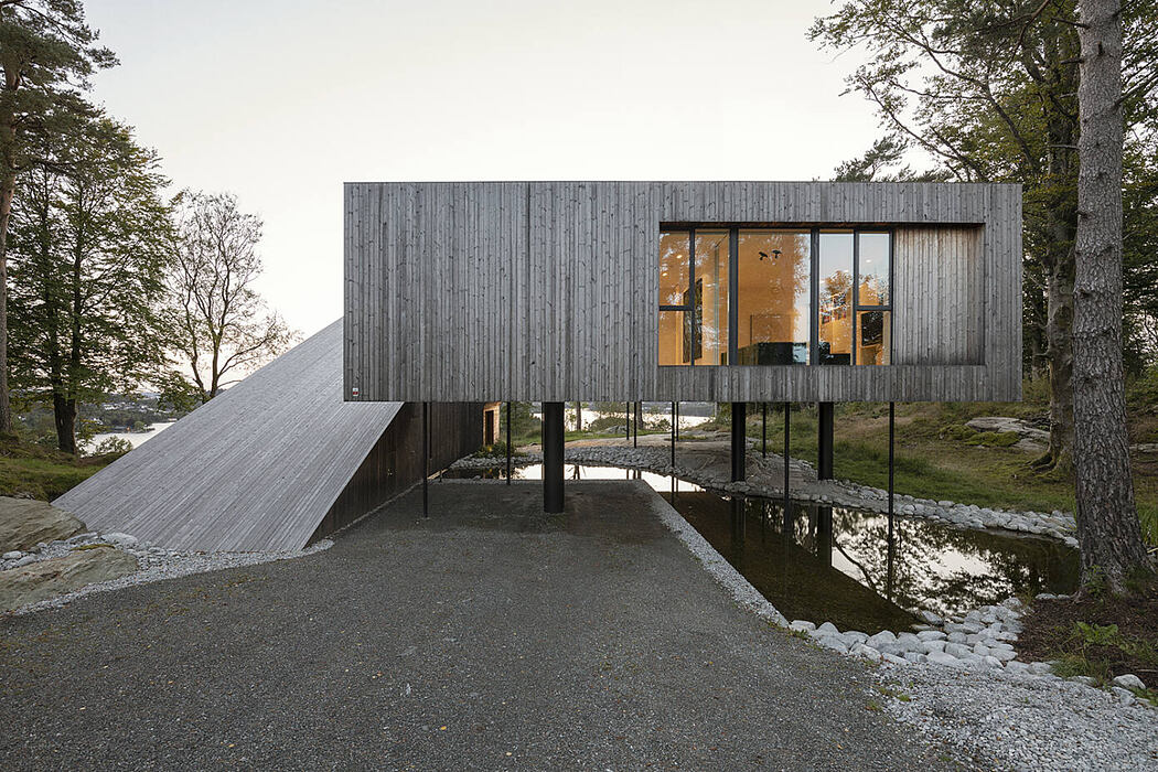 Villa Grieg by Saunders Architecture - 2