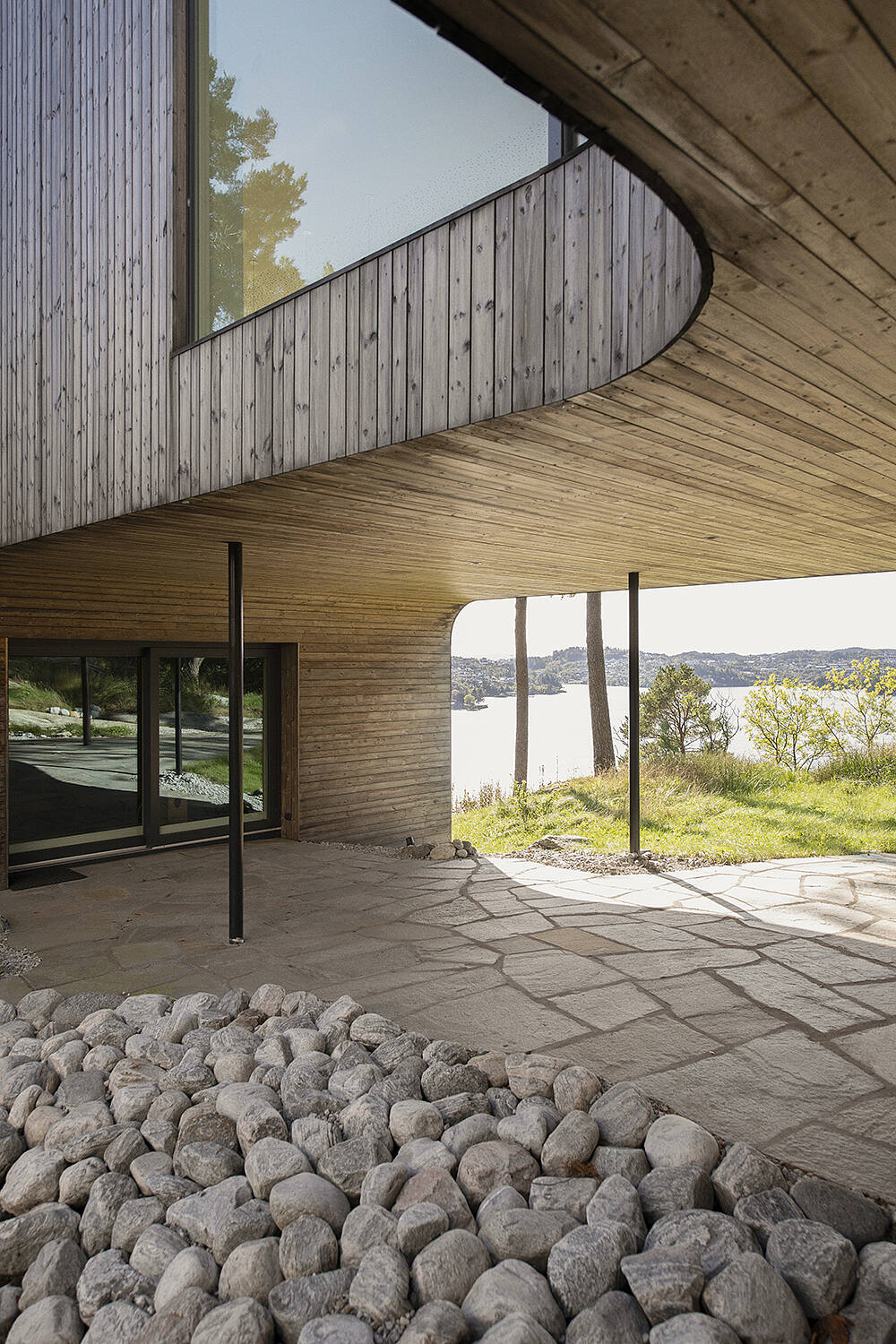 Villa Grieg by Saunders Architecture - 7