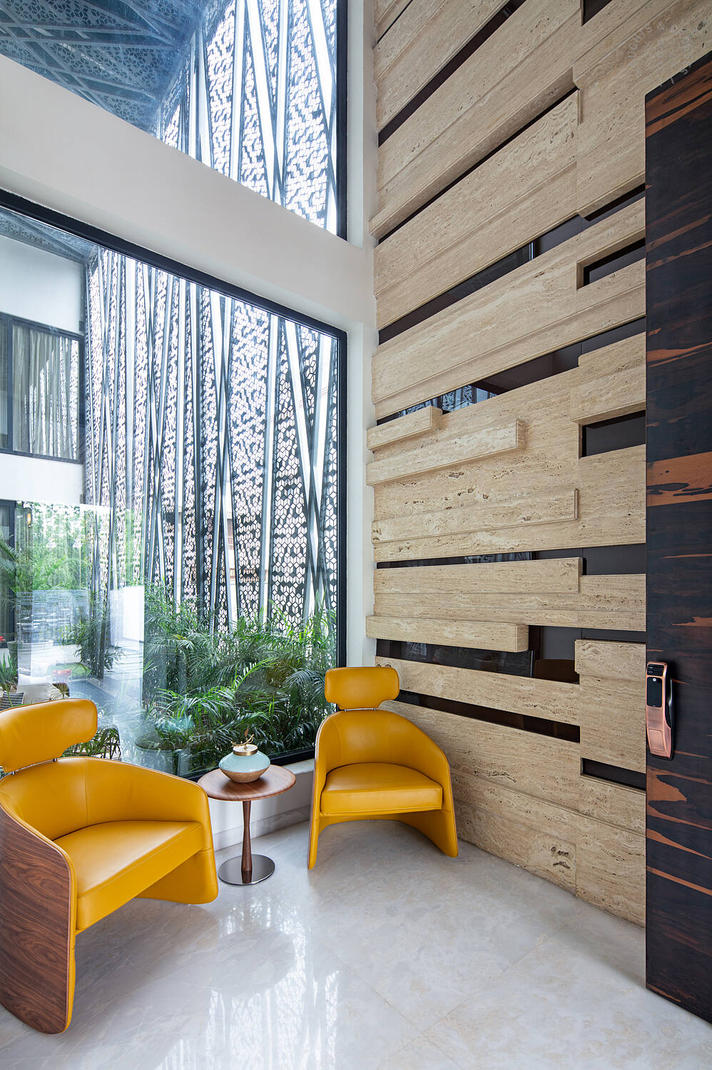 Cantilever House by Zed Lab - 3