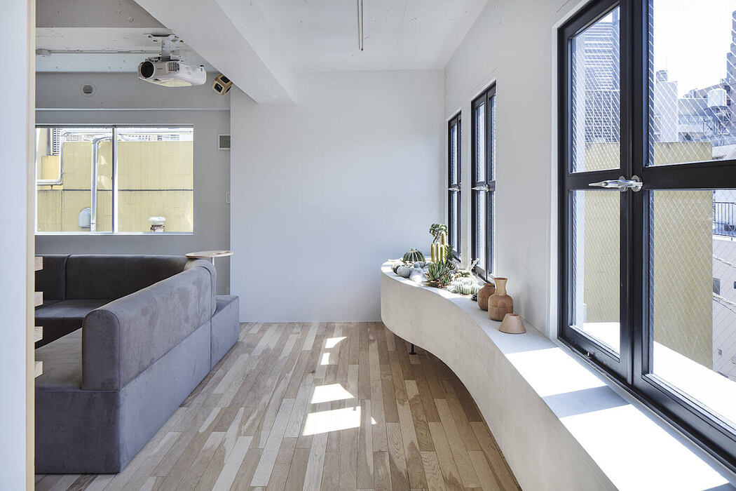 Dappled House 4F / Private Lounge by DDAA - 6