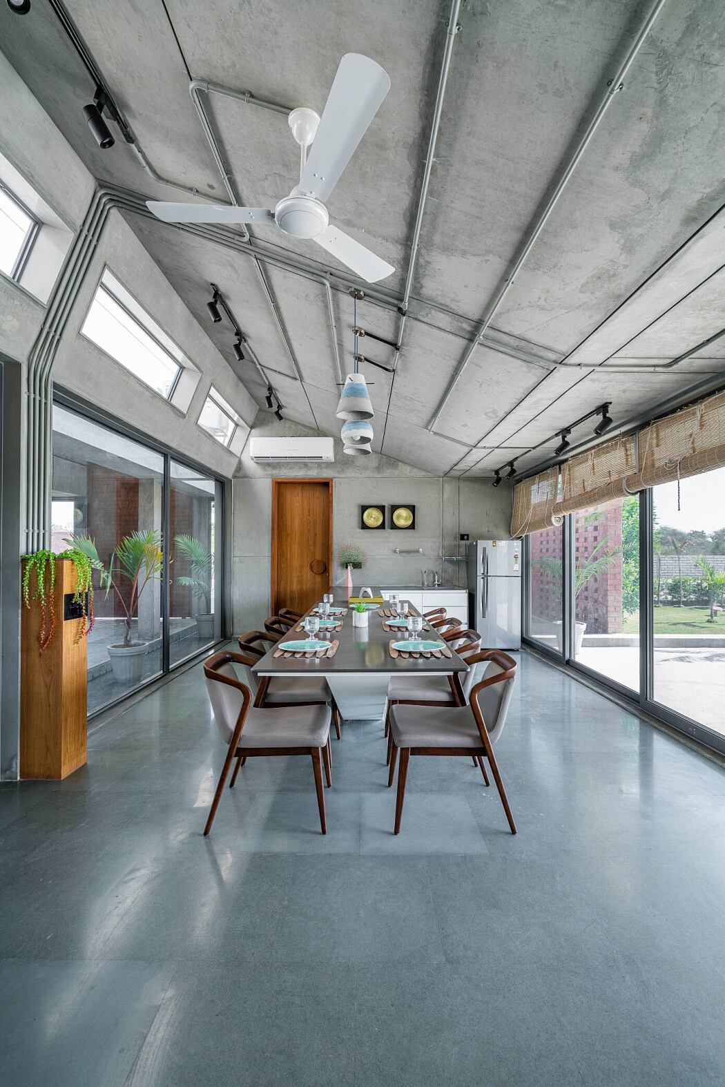 Two Bay House by Misa Architects - 4
