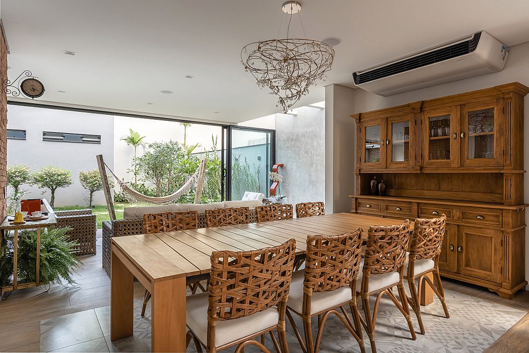 Two-Story House by PB Arquitetura - 5