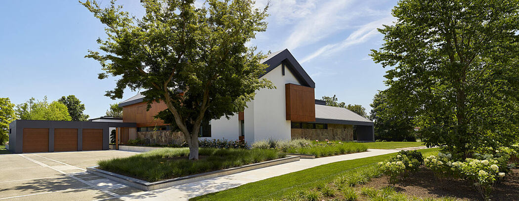 The Grey House by Giorgio Parise - 11