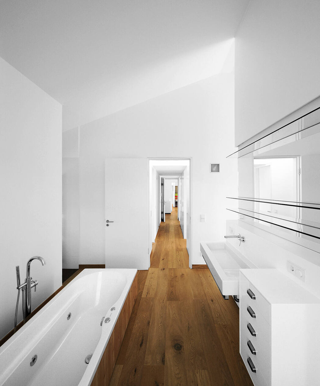 Hinang House by Carlos Zwick Architekten - 5