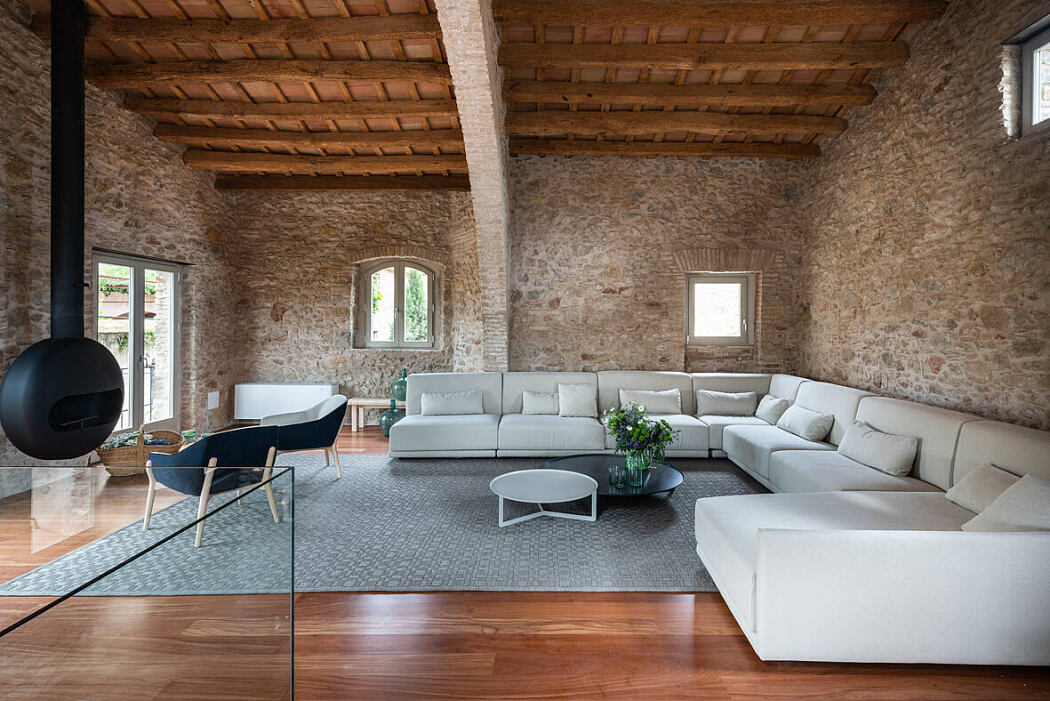 Country House in Girona by Glòria Duran Arquitecte - 2