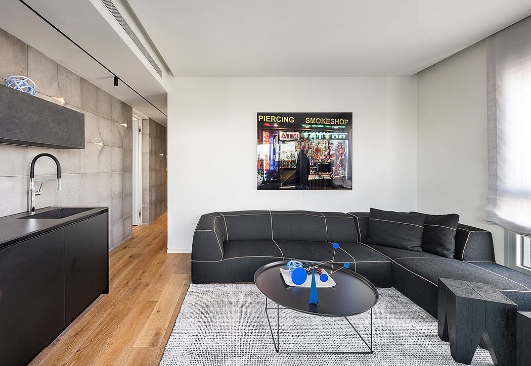 The Round Apartment by Tzvia Kazayoff - 5
