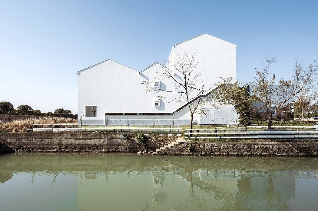 The White Suzhou Section Homestay by Wutopia Lab - 13