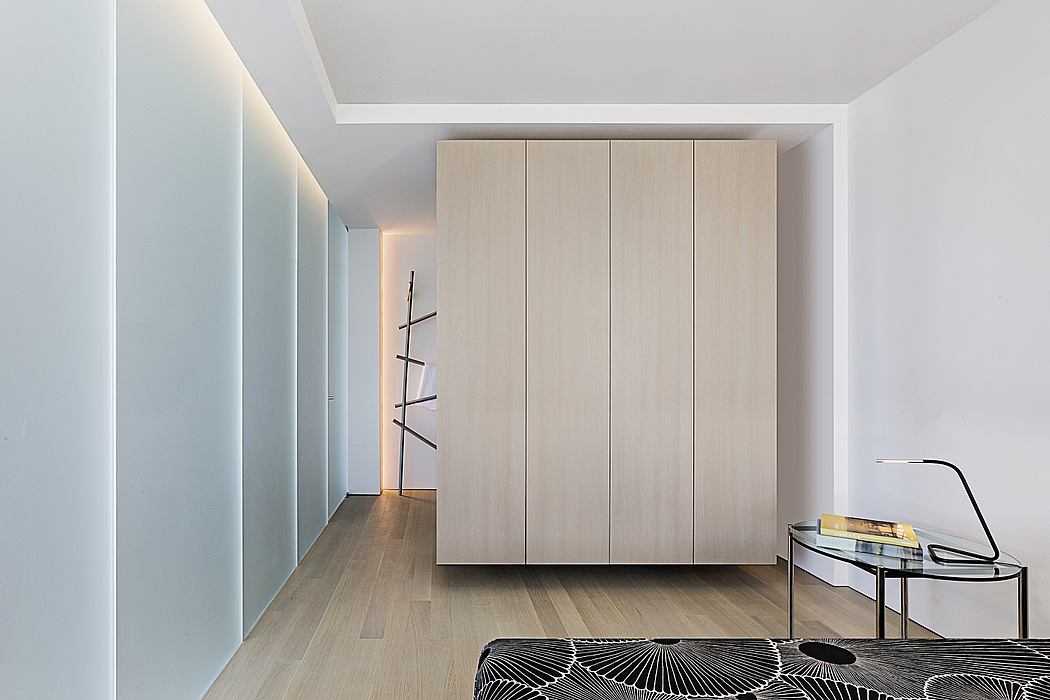 Unit 9C by Vladimir Radutny Architects - 6