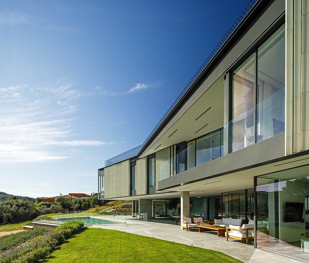 Happy House Begur by Sala Ferusic Architects - 4