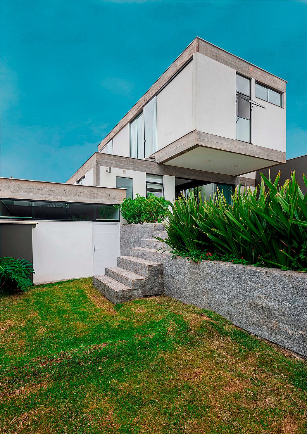 DS House by Pablo José Vailatti - 11