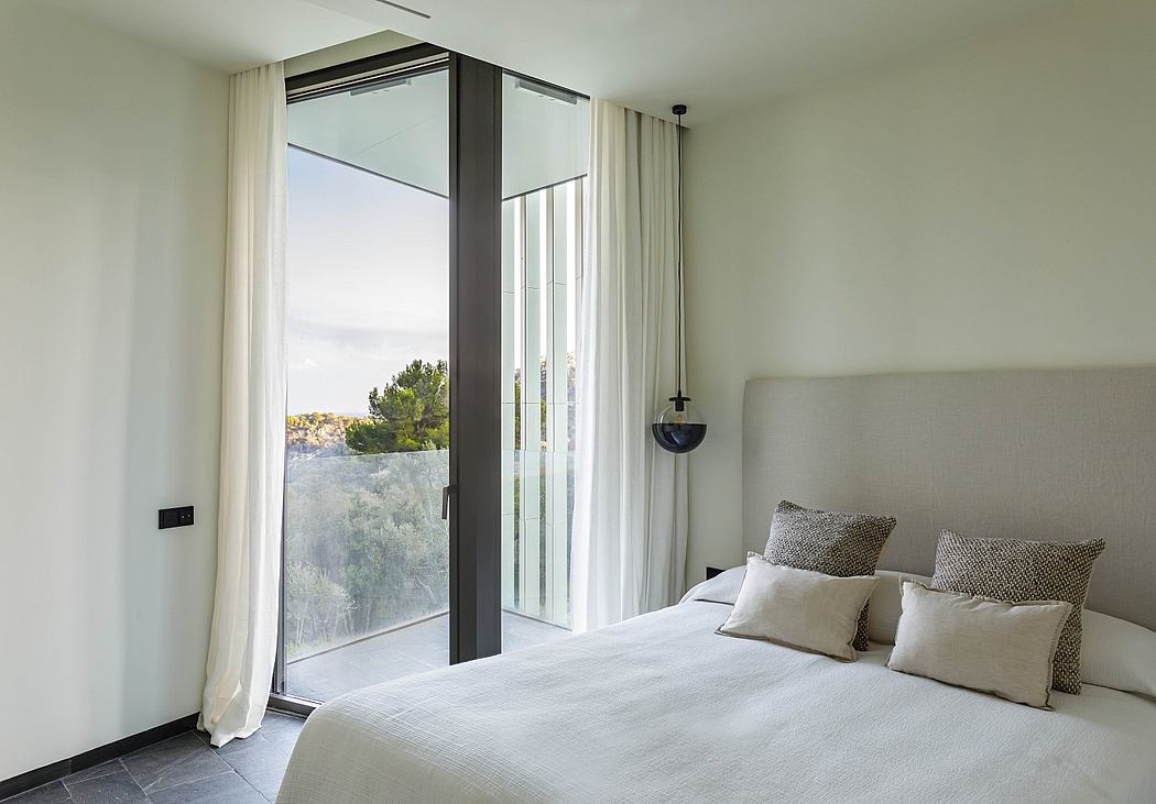 Happy House Begur by Sala Ferusic Architects - 10