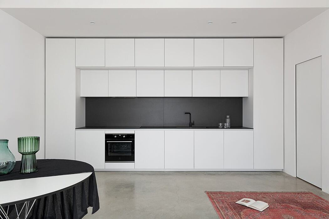 House T by Giuseppe Parisi - 3