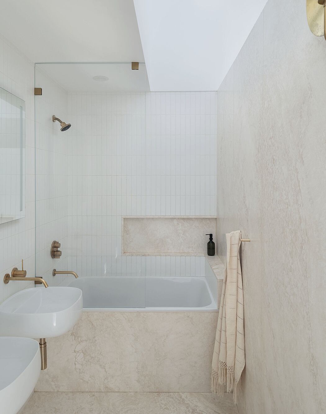 South Slope House by Office of Architecture - 10