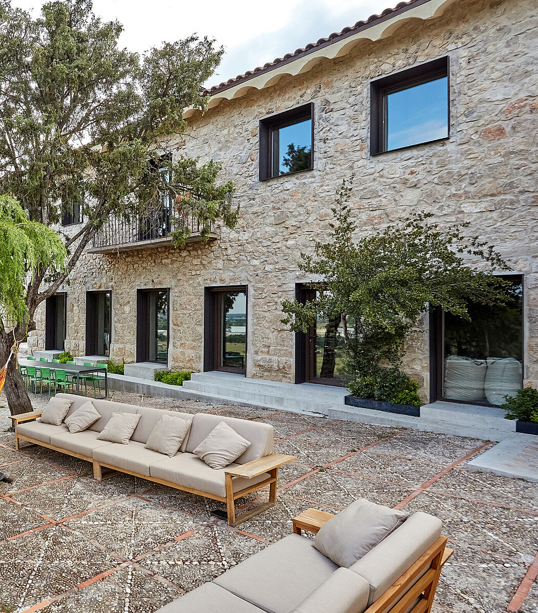 Casa Grande by Lado Blanco Arquitecturas - 2