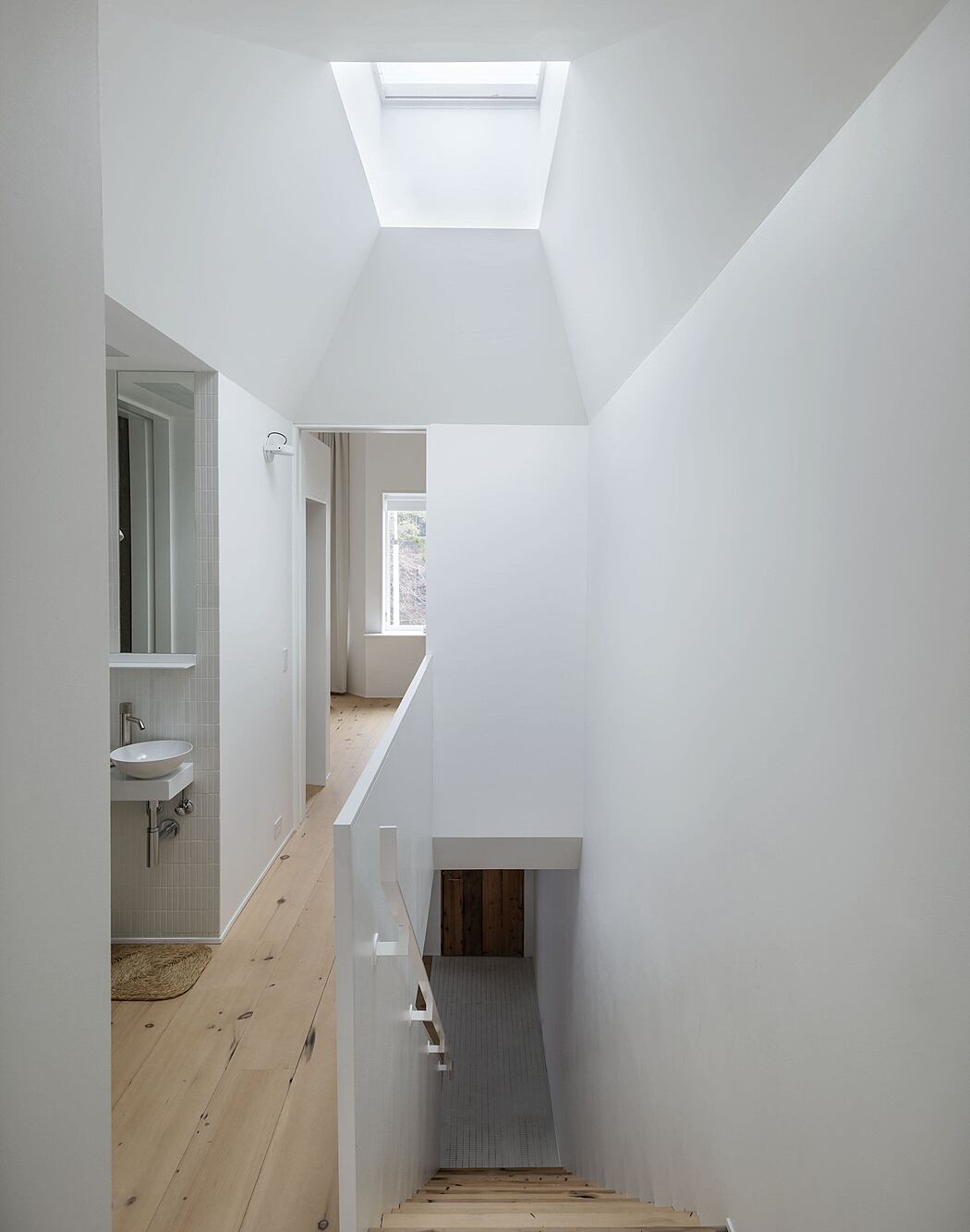 South Slope House by Office of Architecture - 7