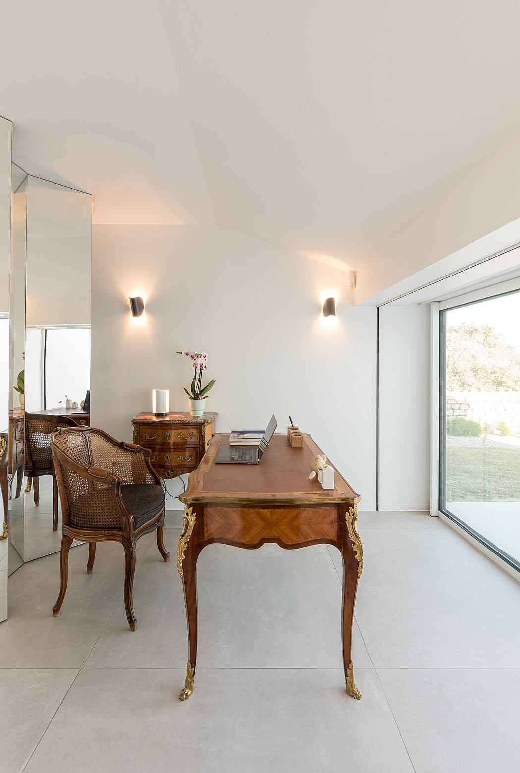 A House with a View by Martins Afonso Atelier de Design - 9
