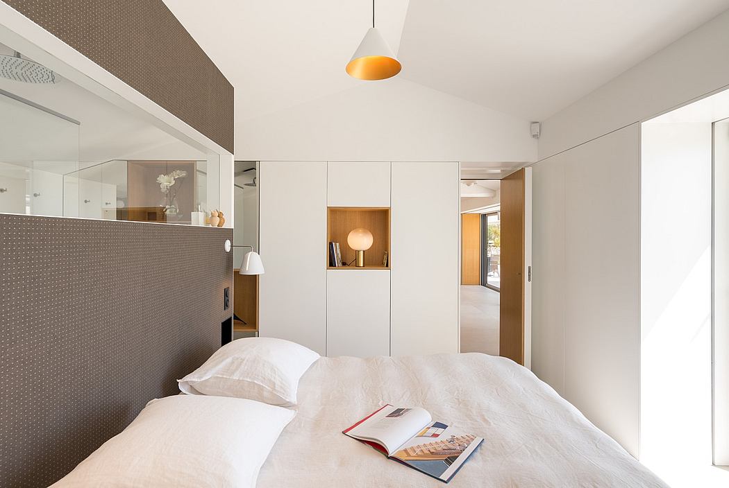 A House with a View by Martins Afonso Atelier de Design - 11
