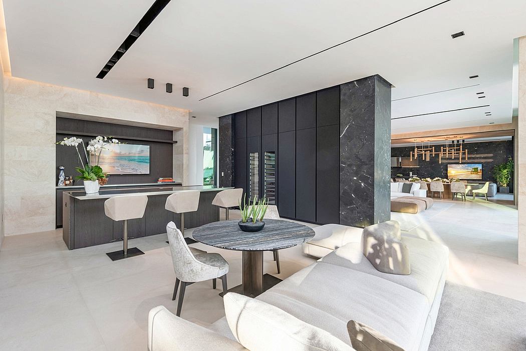 North Bay Road Residence by Choeff Levy Fischman - 5