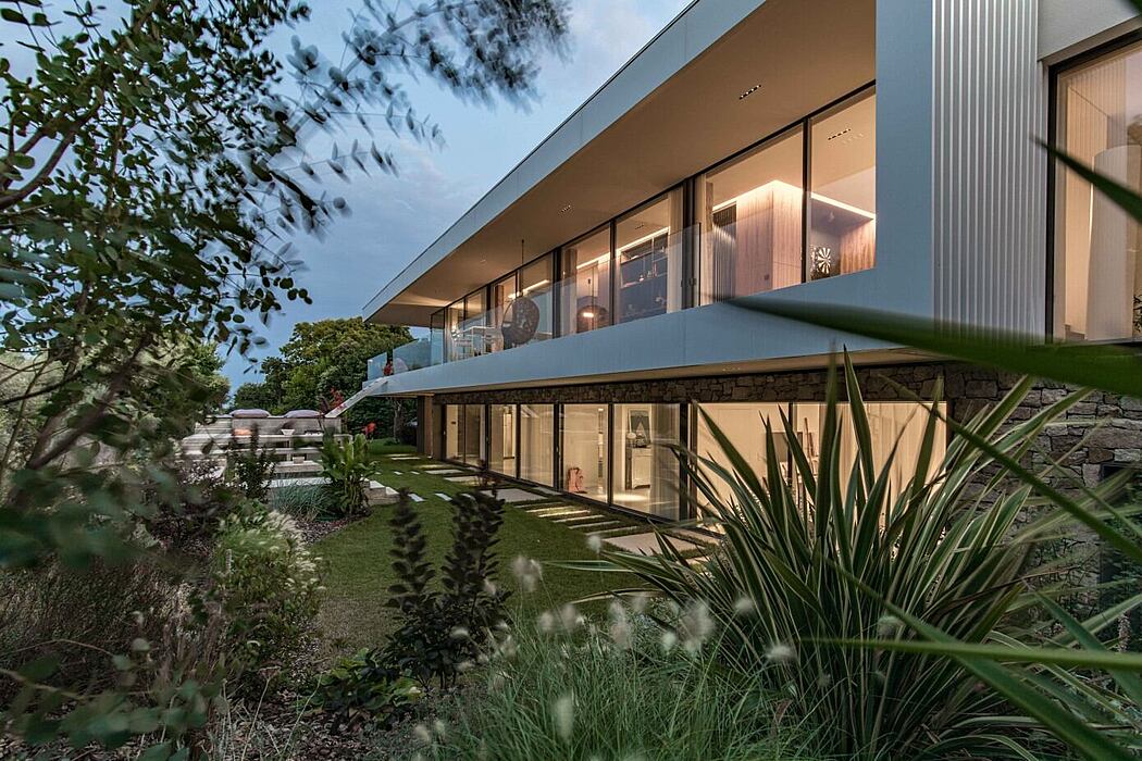 CML’s House by Brengues Le Pavec - 14