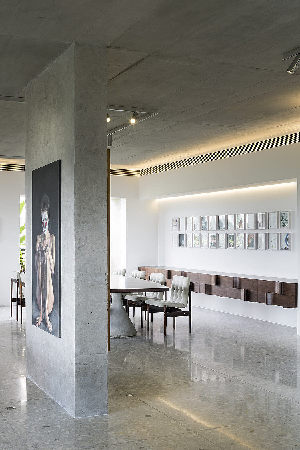 HG Apartment by Studio Arthur Casas - 4