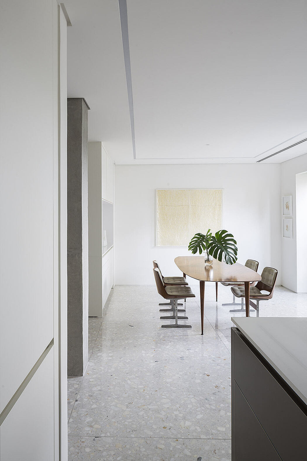 HG Apartment by Studio Arthur Casas - 10