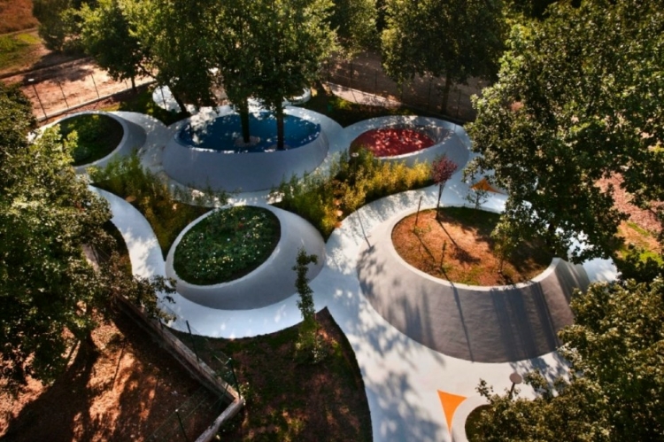 Sensational Garden Project by Nabito Architects