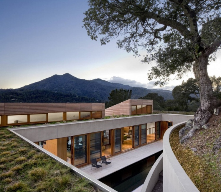 Hillside Residence by Turnbull Griffin Haesloop Architects