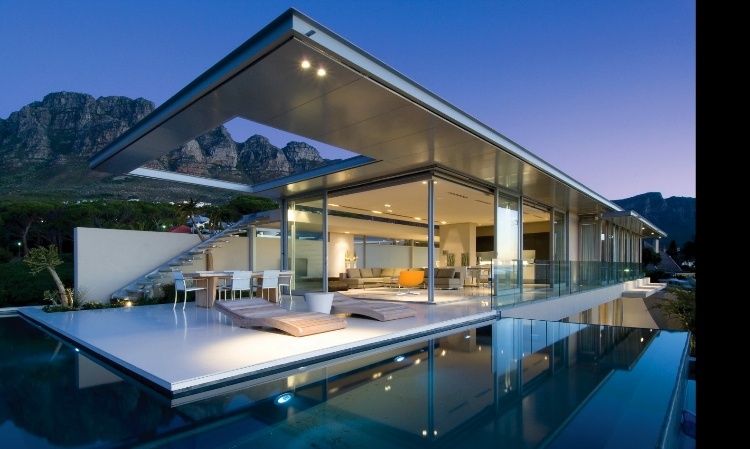 First Crescent by SAOTA