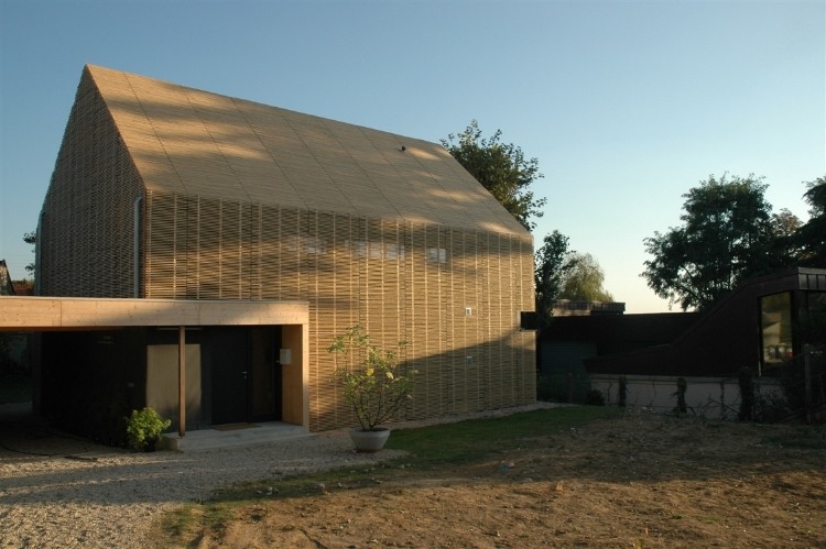 Maison Bessancourt by Karawitz Architecture - 1