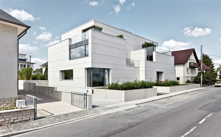 Housing Building by Metaform Atelier D’Architecture
