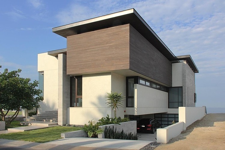 Orange County House by Horst Architects