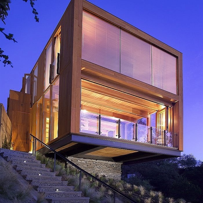Hollywood Hills House by A+E Architecture