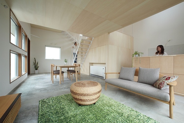 Azuchi House by Sumiou Mizumoto