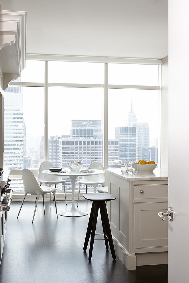 Bloomberg Tower Apartment by Tara Benet Design