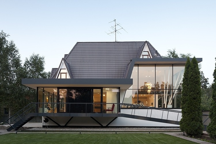 House N in Moscow by 4a Architekten